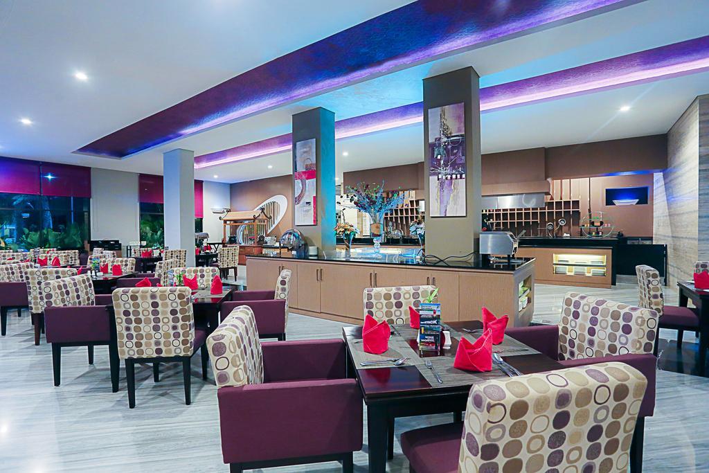 Mercure Palu Exterior photo