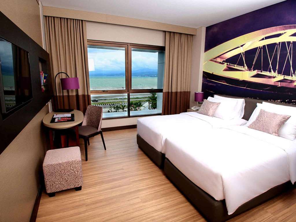 Mercure Palu Room photo